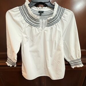 Talbots EUC Cridp White
Smocked Neck 100%
Cotton Blouse 3/4 Sleeve size PM